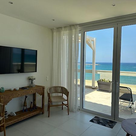 Nathalie'S Beachfront Apartment Rethymno Exterior foto